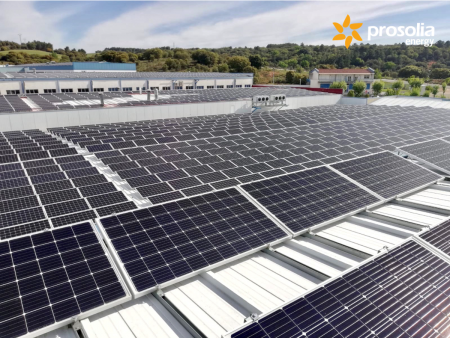 Autoconsumo solar para empresa con cámaras frigoríficas Autoconsumo solar para empresa con cámaras frigoríficas